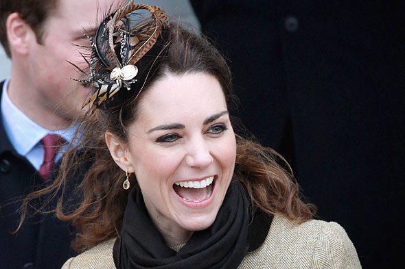 kate-middleton-hat-590bes022511